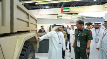 جناح الإمارات يستعرض الإمكانات الدفاعية الوطنية في معرض آسيا DSA 2026